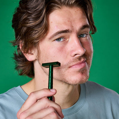 SAFETY RAZOR - US 9077